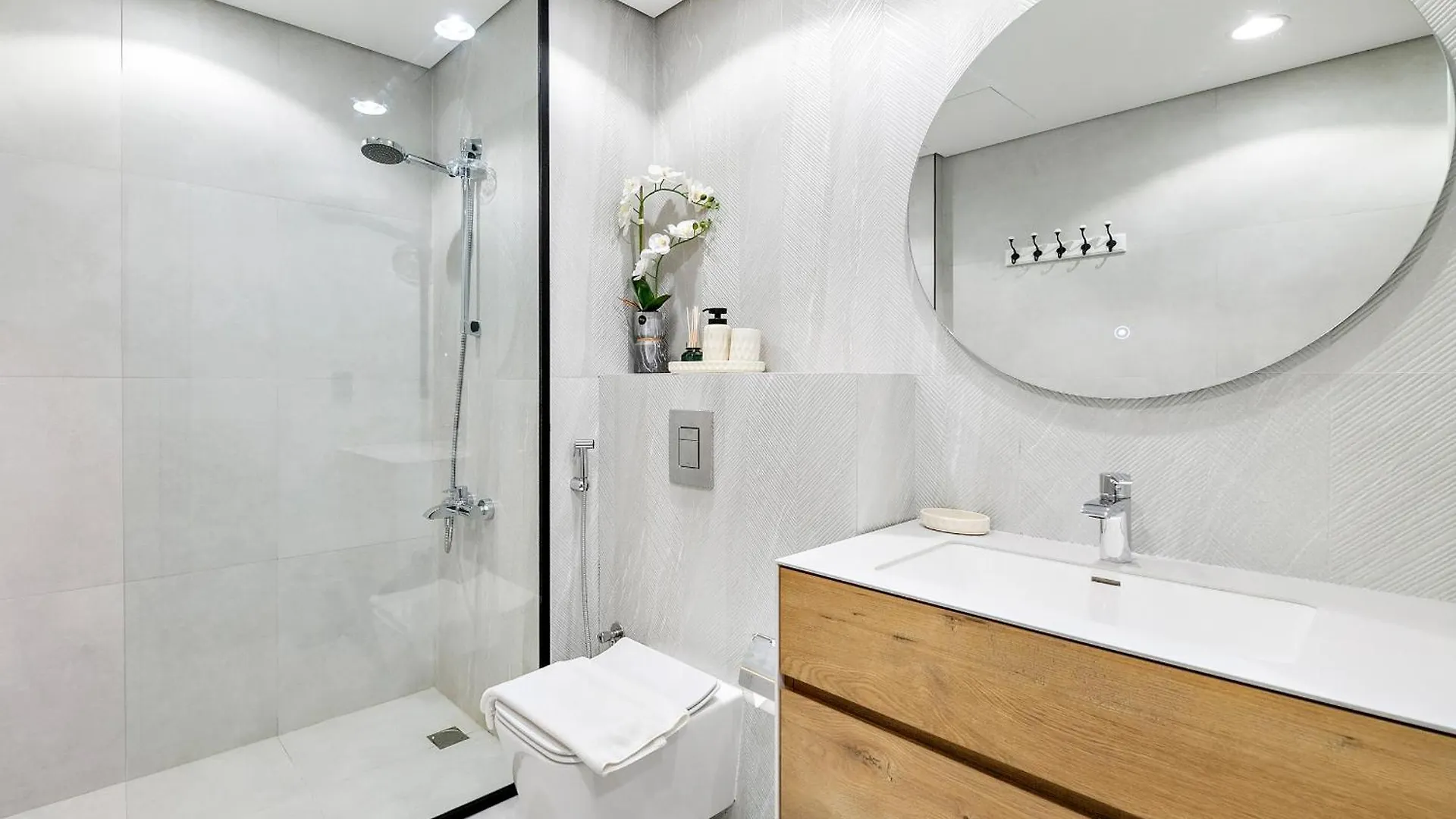 Sophisticated 2Bdr-Burj Khalifa & Fountain View Apartment Dubai