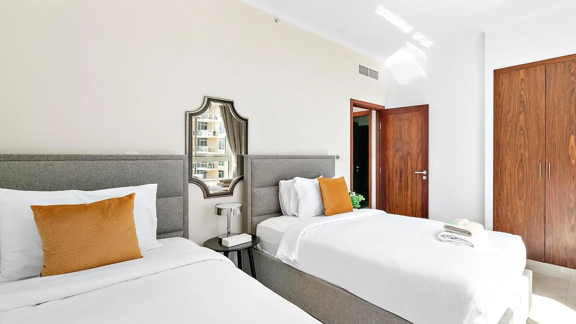Sophisticated 2Bdr-Burj Khalifa & Fountain View Lejlighed Dubai